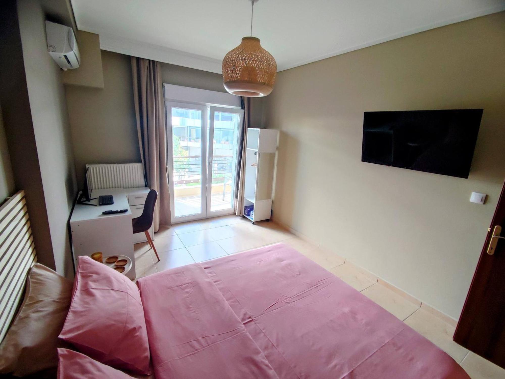 Cozy Apt! Friends & Family - Private Paid Parking Thessaloníki Eksteriør billede