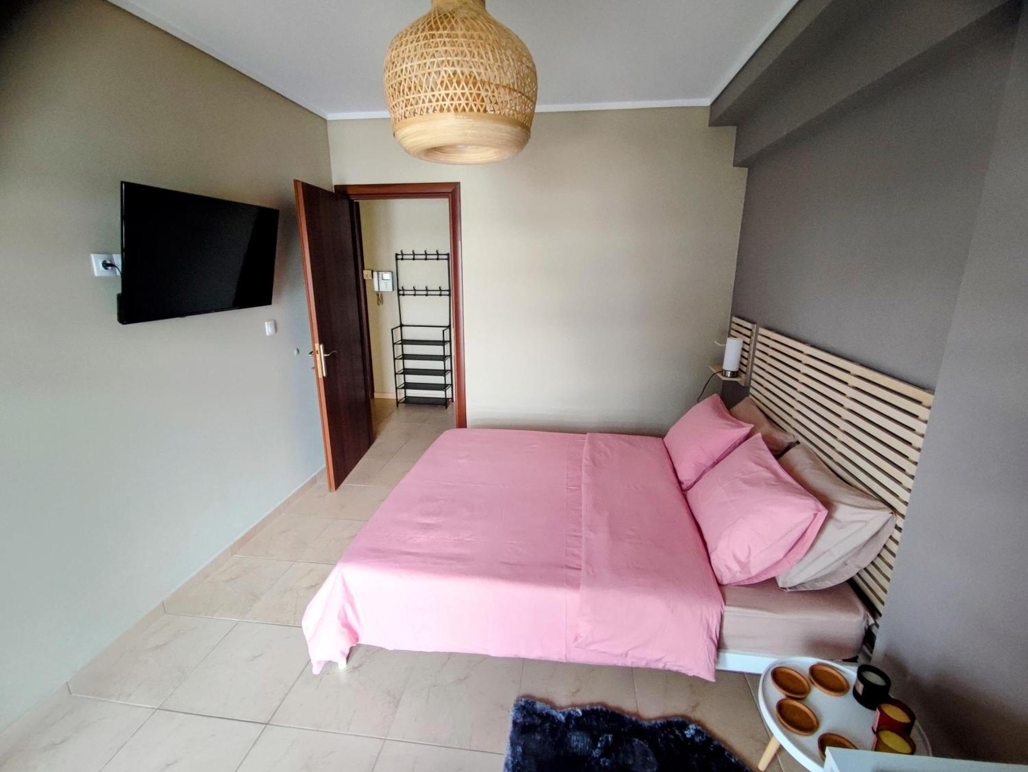 Cozy Apt! Friends & Family - Private Paid Parking Thessaloníki Eksteriør billede